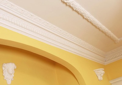 How to Repair Crown Molding